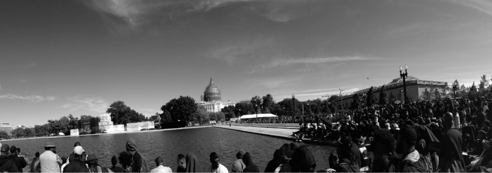 panoramic of the march attendees during speech